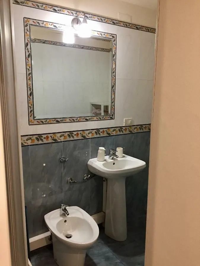 كاتانيا Spadaccini Room